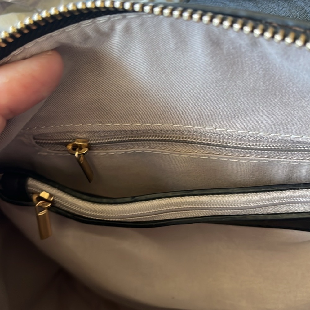 Desein black satchel purse - Picture 8 of 11